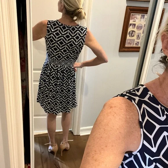 JUDE CONNALLY - blue and white dress - small - Picture 10 of 11